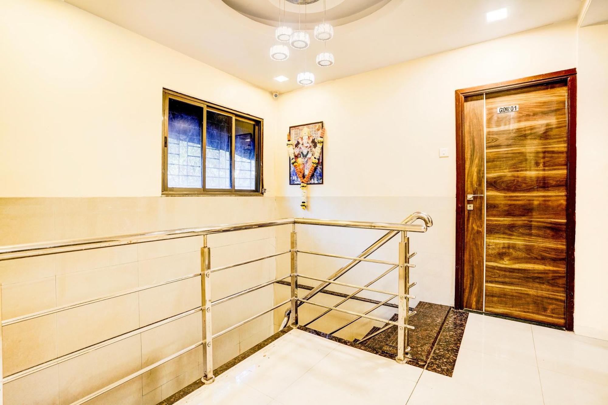 Airport Metro Hotel Βομβάη Εξωτερικό φωτογραφία